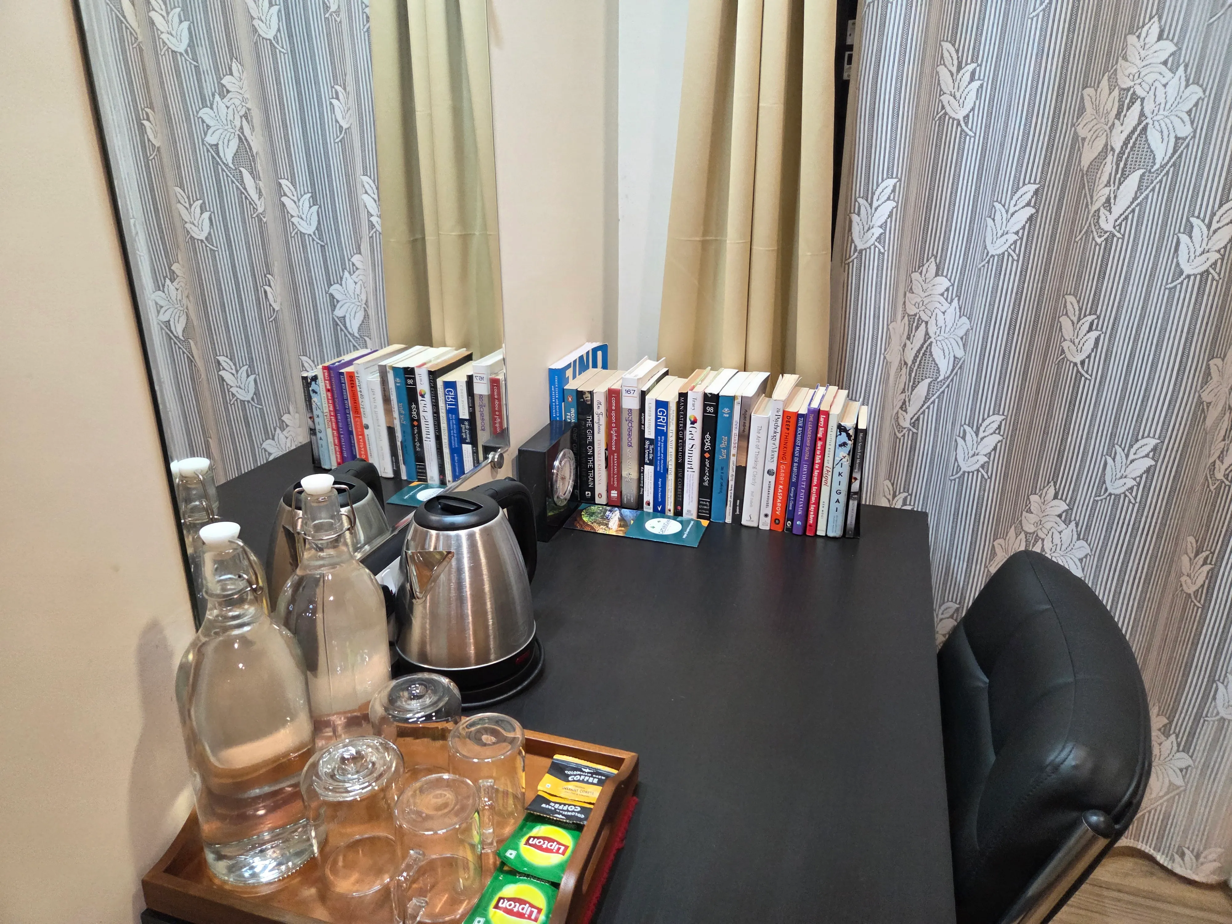 The Executive Cottage room and furnishings